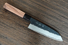 Charger l'image dans la galerie, CH012 - Couteau Japonais Wa-Santoku Zenpou noir  - Lame de 17cm en acier au carbone Aogami Super
