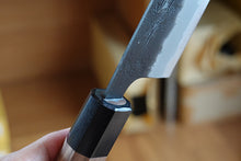 Charger l'image dans la galerie, CH012 - Couteau Japonais Wa-Santoku Zenpou noir  - Lame de 17cm en acier au carbone Aogami Super