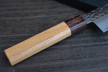 Charger l'image dans la galerie, CA003 - Couteau Japonais Wa-Santoku damas 33 couches Sakai Takayuki - Lame de 17cm en acier Vg10