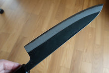 Charger l'image dans la galerie, CM001 - Couteau japonais Gyuto noir Muneishi - Lame de 21cm en acier au carbone Aogami