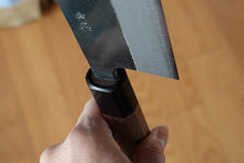 Charger l'image dans la galerie, CM003 - Couteau japonais Santoku noir Muneishi - Lame de 17cm en acier au carbone Aogami